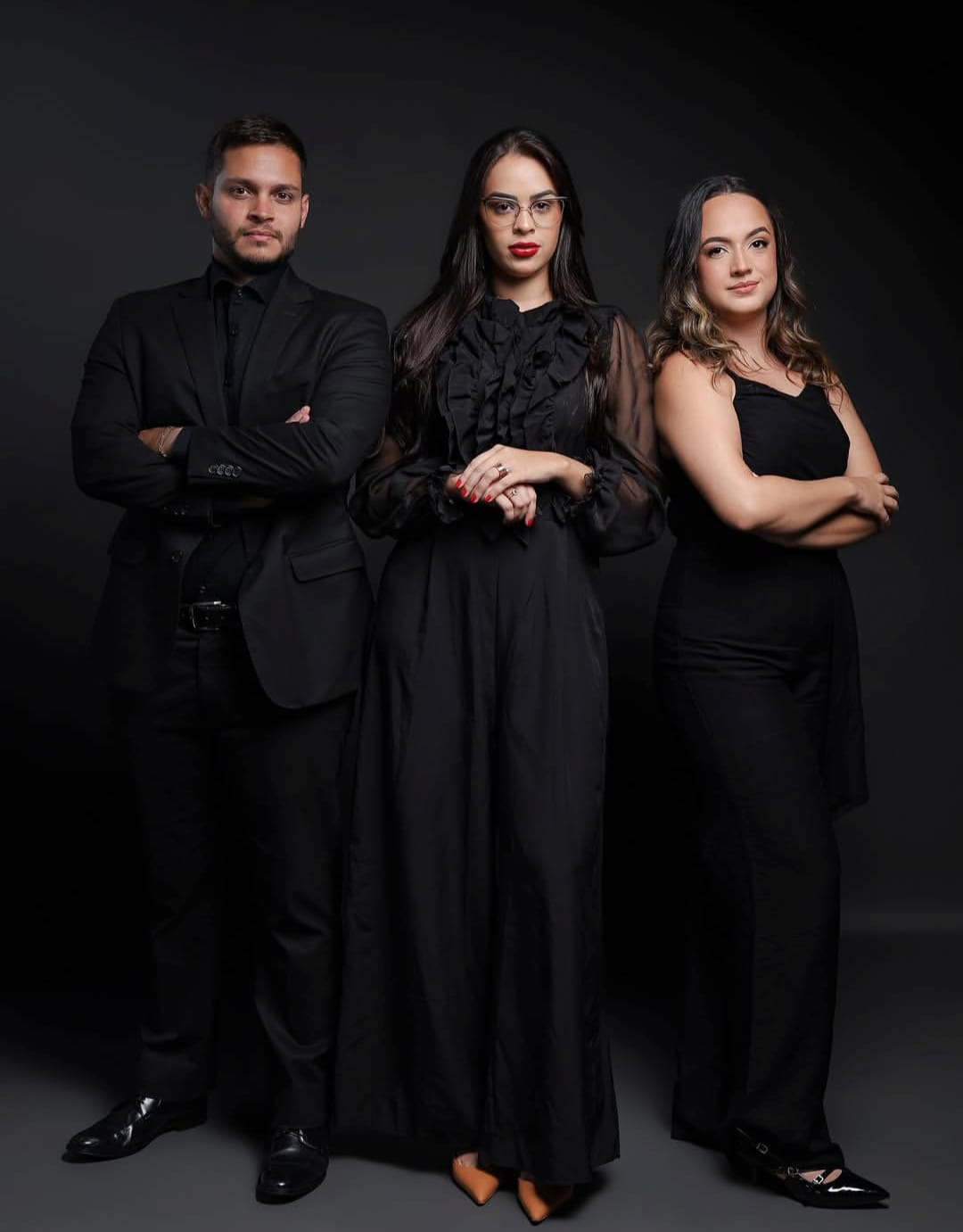 Equipe LR Advocacia Inteligente — Luciano Ribeiro Pereira, Julia Nogueira Loureiro e Brenda Rodrigues